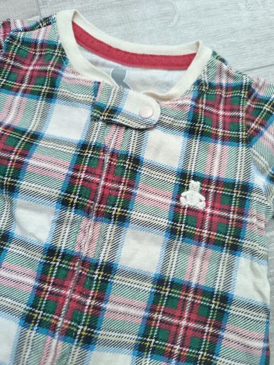 Baby GAP zipper sleepsuit 0-3M