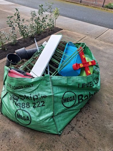Waste collection we cover all of Dublin we are the best prices in Dublin give use a text anytime for a free quote no job to big no job to small