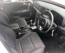 Kia Sportage interior front & rear seats