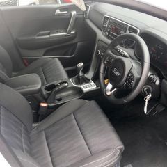 Kia Sportage interior front & rear seats