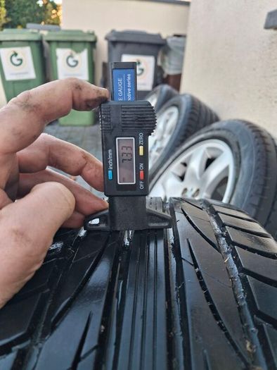 Genuine Bmw 16" like new Semperit And Wanli tyres