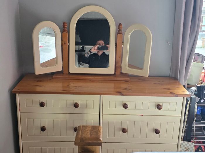 Bedroom  furniture