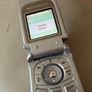 Motorola V220 Flip phone Image 6