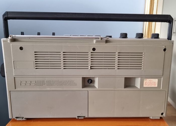 Vintage Philips Spatial Stereo Radio Cassette Player TR 2821/15, works perfect.