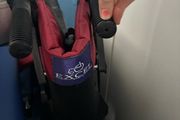 Manual folding wheelchair