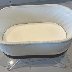 Snoo bassinet