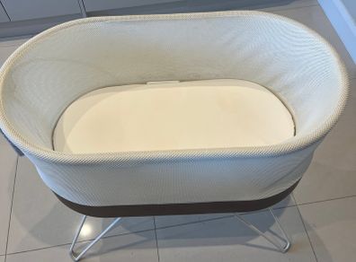 Snoo bassinet