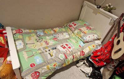 Cot bed