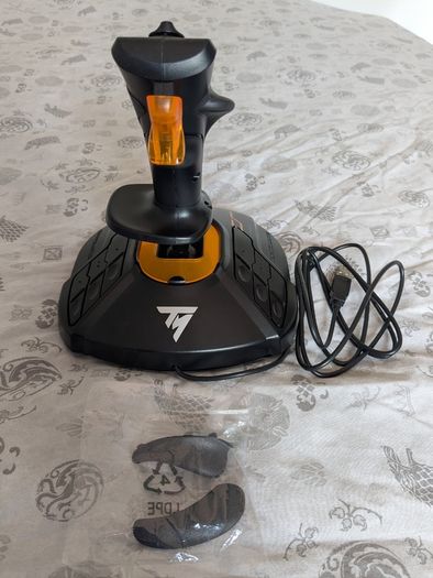 Thrustmaster T16000M FCS - Ambidextrous Flight Control System with H.E.A.R.T HallEffect AccuRate Technology for PC