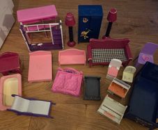 Furniture for doll house