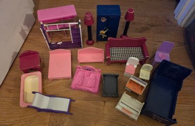 Furniture for doll house