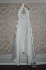 WEDDING/Gown Dress - Solace London