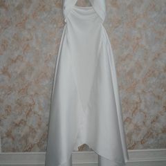 WEDDING/Gown Dress - Solace London