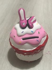 Brand new cupcake money bank