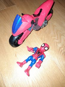 Playskool Super Hero Marvel Spiderman and Motorcycle