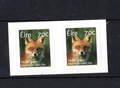 2015 Ireland Red Fox (Vulpes vulpes) Self-adhesive Definitive Stamp ex booklet Pair Mint Never Hinged (MNH)