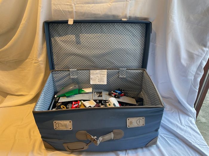 Lego - 5kg of Lego pieces contained in a treasure chest