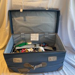 Lego - 5kg of Lego pieces contained in a treasure chest
