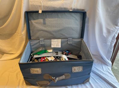 Lego - 5kg of Lego pieces contained in a treasure chest
