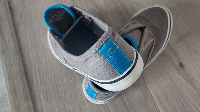 Trainers UK size 1 like new