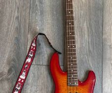 Fender Deluxe Jazz Bass 24 - Cherry Sunburst - Seymour Duncan Pickups - Made in Korea