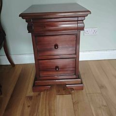 Mahogany Locker