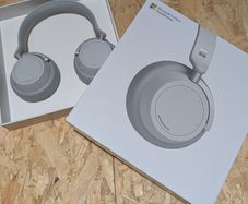 Microsoft Surface Headphones 2, Like New, Used Twice