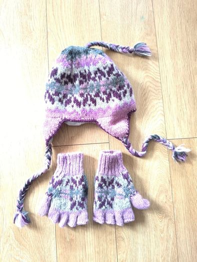 warm set wool hat & gloves adult size purple