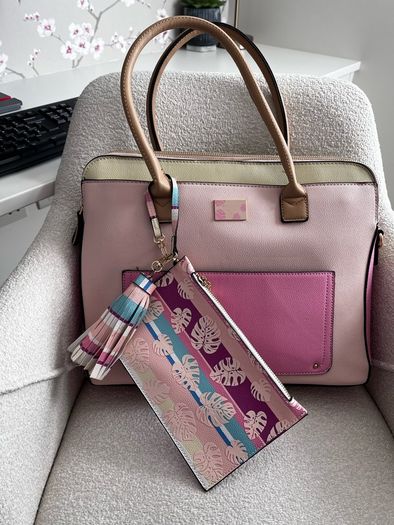 Practically new Parfois Ladies Laptop Bag & comes with 3in1 matching charging cable