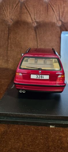 BMW 1:18 model car