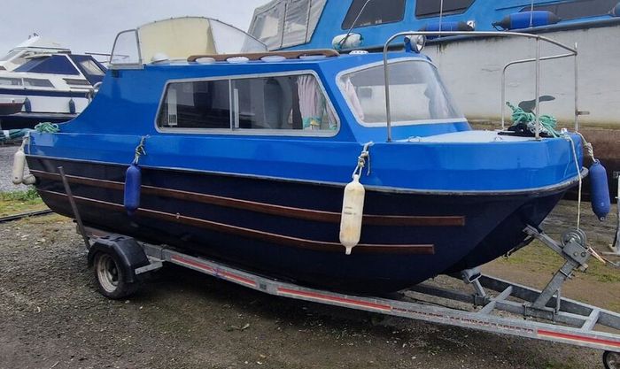 Dawncraft Dandy 19ft with trailer & Honda outboard