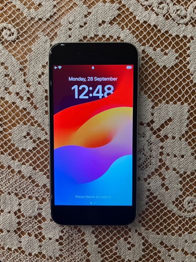 iPhone SE 64gb