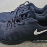 Nike  Air Max Invigor Mens Trainers Size 9UK Image 2