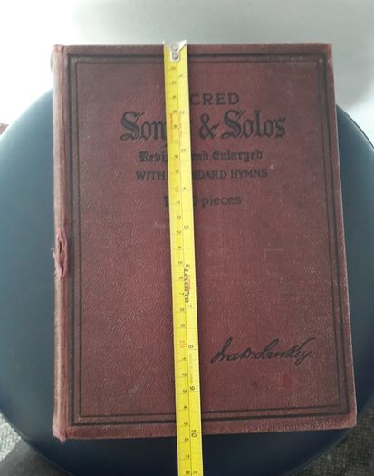 BOOK - Vintage  - Sacred Songs & Solos - Sankey
