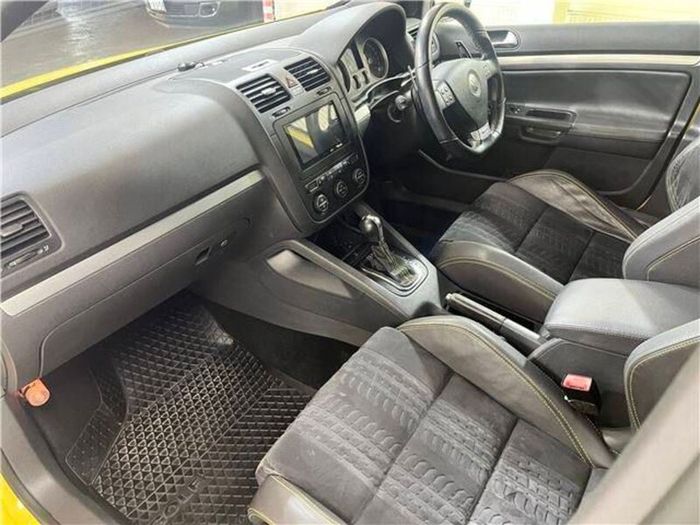 2009 VW Golf GTI Pirelli Edition only 66k kms!