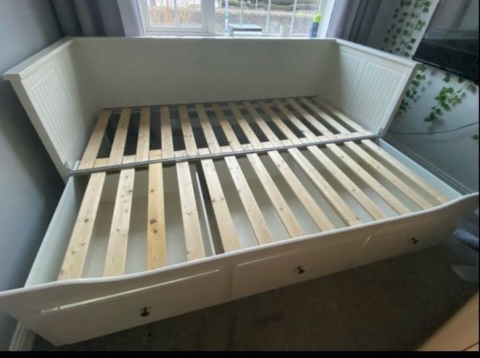 Ikea day bed