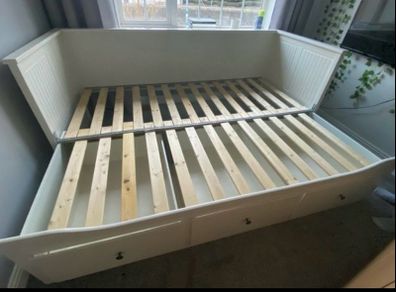 Ikea day bed