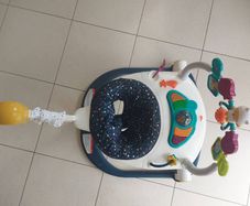 Fisher-Price Astro Kitty space saver Baby Bouncer and Activity Center