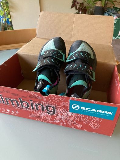 scarpa vapor climbing shoes