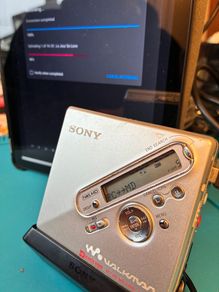 Sony MZ-N710 Net MD MiniDisc Recorder - Serviced - Dock and Remote - Silver