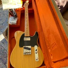 Fender 52 Telecaster American Vintage Reissue Limited Edition FSR. Albert Lee signature on back of headstock.