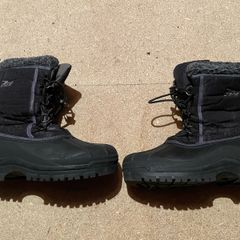 Free Snow boots
