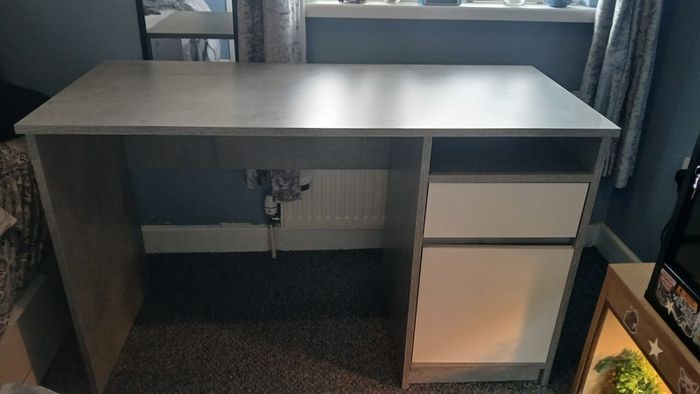 Office Desk