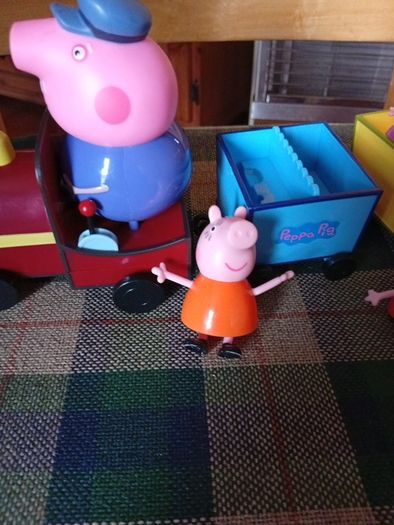 Grandpa pig with train set and figures