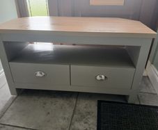 Corner tv unit length 37 inches height 20 inches . Good condition.