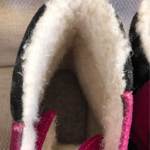 barefoot size 4(women's )and girls 11.5