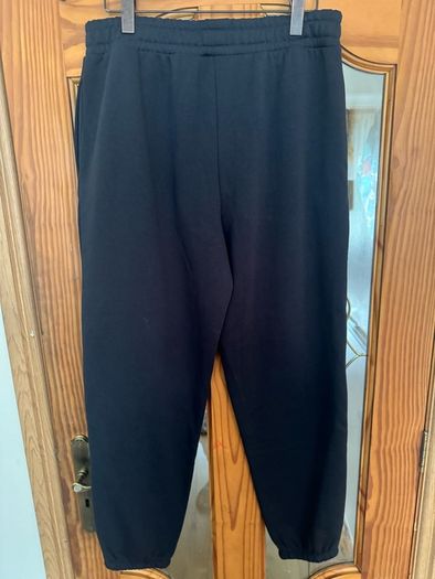 BNWT Dark Grey NBA Lakers Fleece joggers size L UK16 EU44 Postage included