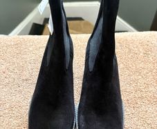 New with tags suede ankle boots Zara