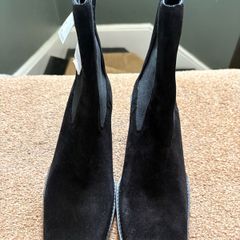 New with tags suede ankle boots Zara