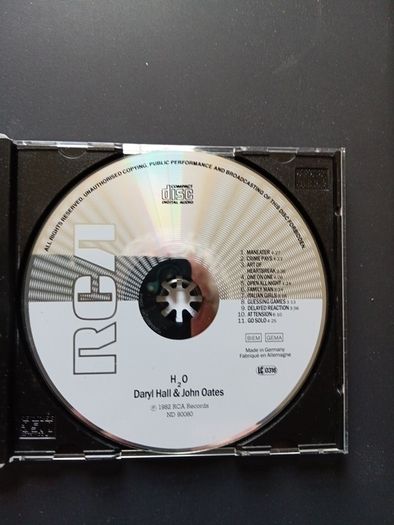 H2O   cd album  Daryl hall & John oates
